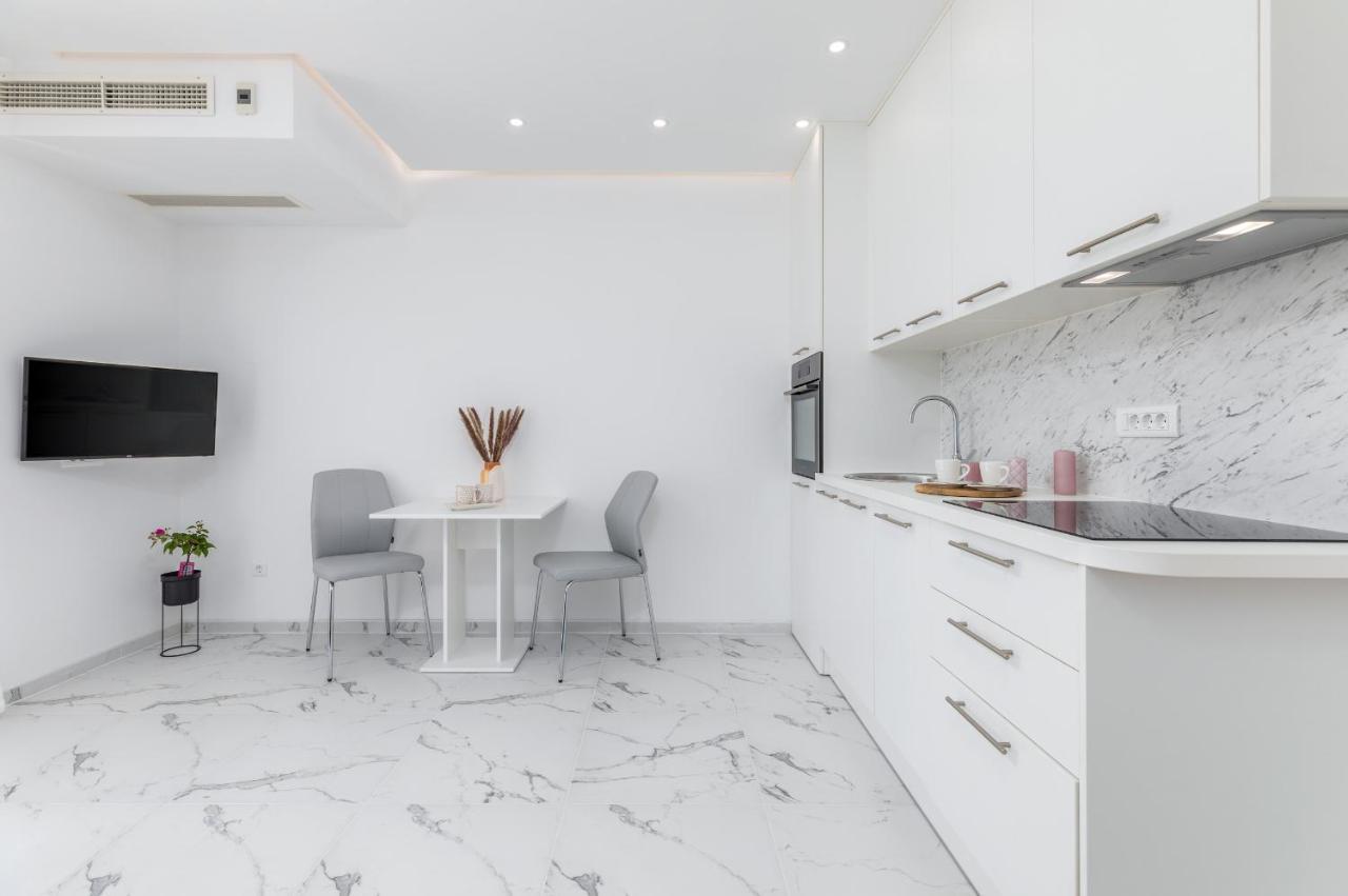 Apartman Knezevic A Fažana Exterior foto
